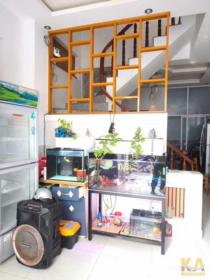 BÁN NHÀ 1 TRỆT 2 LẦU HẺM LƯƠNG VĂN CAN, P.2 – GẦN BIỂN, NHÀ ĐẸP, CHO THUÊ 8TR/THÁNG – GIÁ 4,85 TỶ