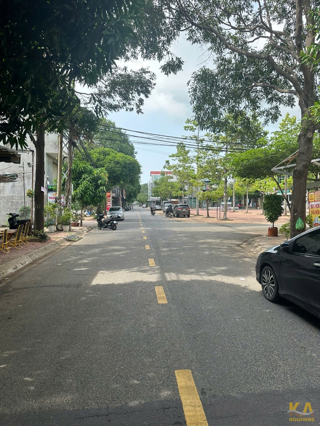 Bán lô đất đẹp 2 Mặt Tiền đường bàn cờ Khu Đô Thị Chí Linh - DT: 90M2  (4.5 x 20)M - TN - Giá: 9 Tỷ