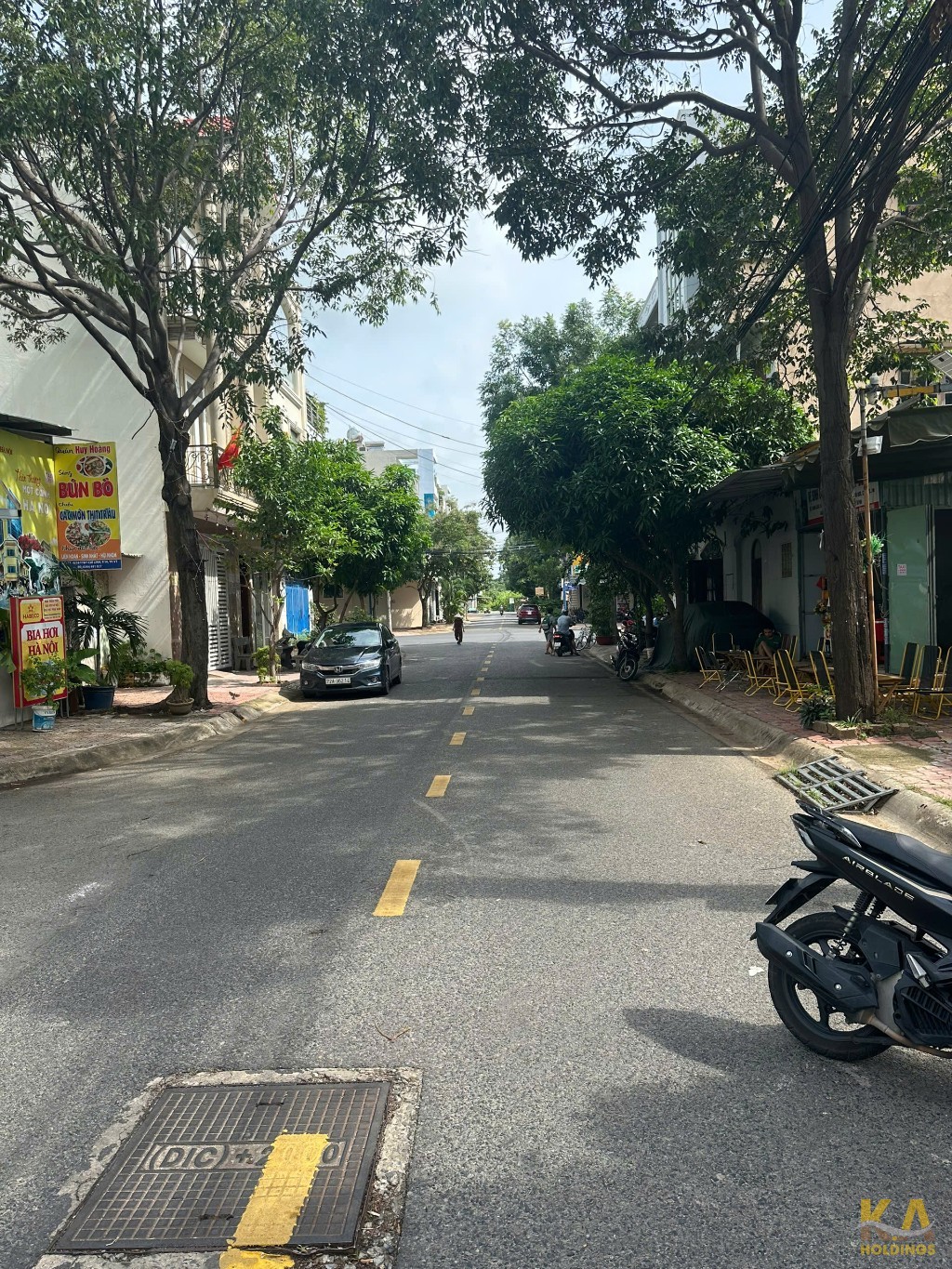 Bán lô đất đẹp 2 Mặt Tiền đường bàn cờ Khu Đô Thị Chí Linh - DT: 90M2  (4.5 x 20)M - TN - Giá: 9 Tỷ