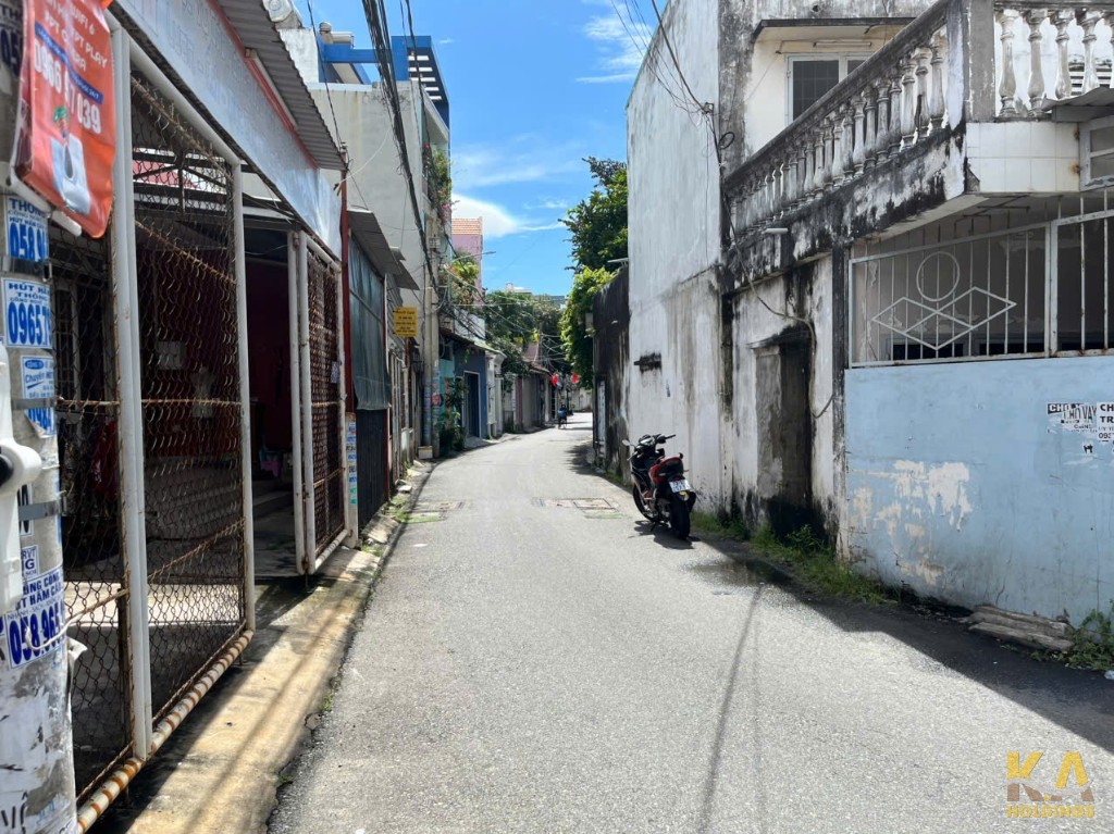 Bán Nhà Góc 2 Mặt Tiền Hẻm 378/ Trương Công Định- Ô Tô – P. Vũng Tàu – DT 100m² – Giá 7,9 Tỷ TL