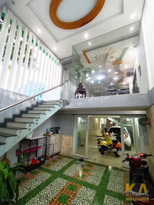 Bán Tòa Nhà Văn Phòng 5 Tầng 2 Mặt Tiền Đường (13.5m) Phan Chu Trinh, P.2, DT 105m² – 385m² Sàn – Giá 18.5 Tỷ