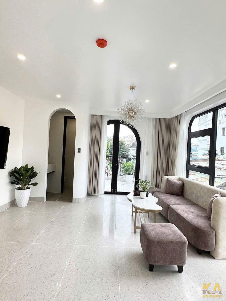 BÁN NHÀ HOMESTAY HAI MẶT TIỀN - HỒ QUÝ LY - 85M (4,65x18,5) - CÓ HỒ BƠI - ĐÔNG NAM & TÂY NAM - ĐƯỜNG OTO - GIÁ 15,7 TỶ (TL)