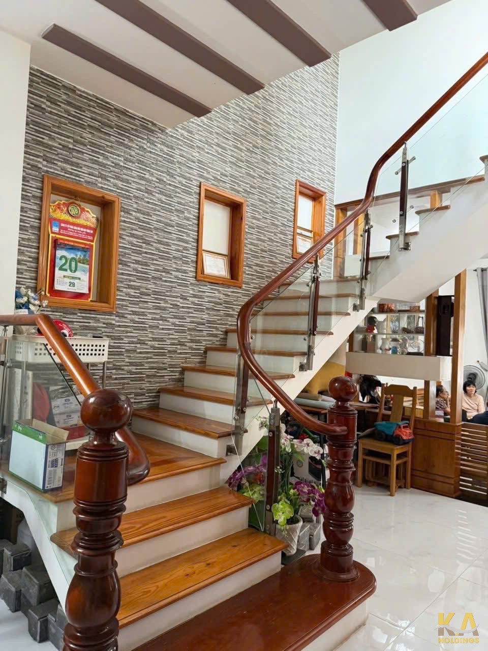 BÁN NHÀ 1 TRỆT 2 LẦU 2 MẶT TIỀN NGUYỄN HỮU CẢNH - 121M (5x24) - SÂN ĐỂ OTO - ĐÔNG BẮC - GIÁ 13,8 TỶ (TL)