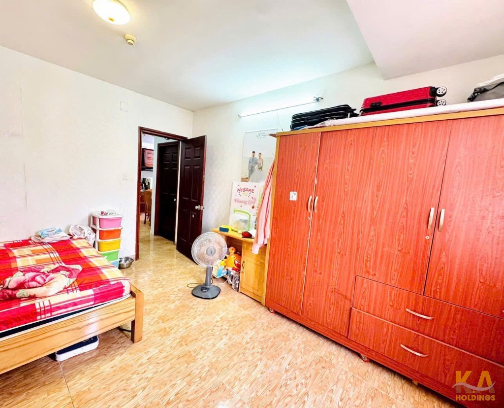 BÁN CĂN HỘ LAKESIDE - 2PN 2WC- TẦNG THẤP - 77,5M - NỘI THẤT CƠ BẢN - GIÁ 2,75 TỶ (TL)