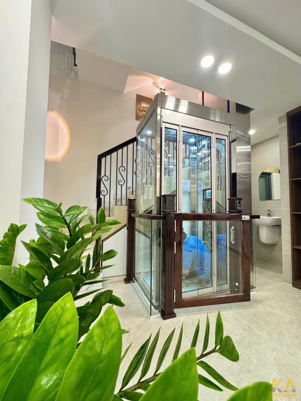 BÁN NHÀ 1 TRỆT 4 LẦU BA CU - P. VŨNG TÀU - CÓ THANG MÁY - 48M - ĐÔNG NAM - HẺM 4M - GIÁ 7,35 TỶ (TL)