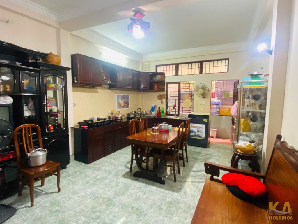 BÁN NHÀ 1 TRỆT 1 LẦU ĐƯỜNG HOÀNG VĂN THỤ - P.7 - 80M (4x20) - HẺM OTO 5M - GIÁ 11,5 TỶ