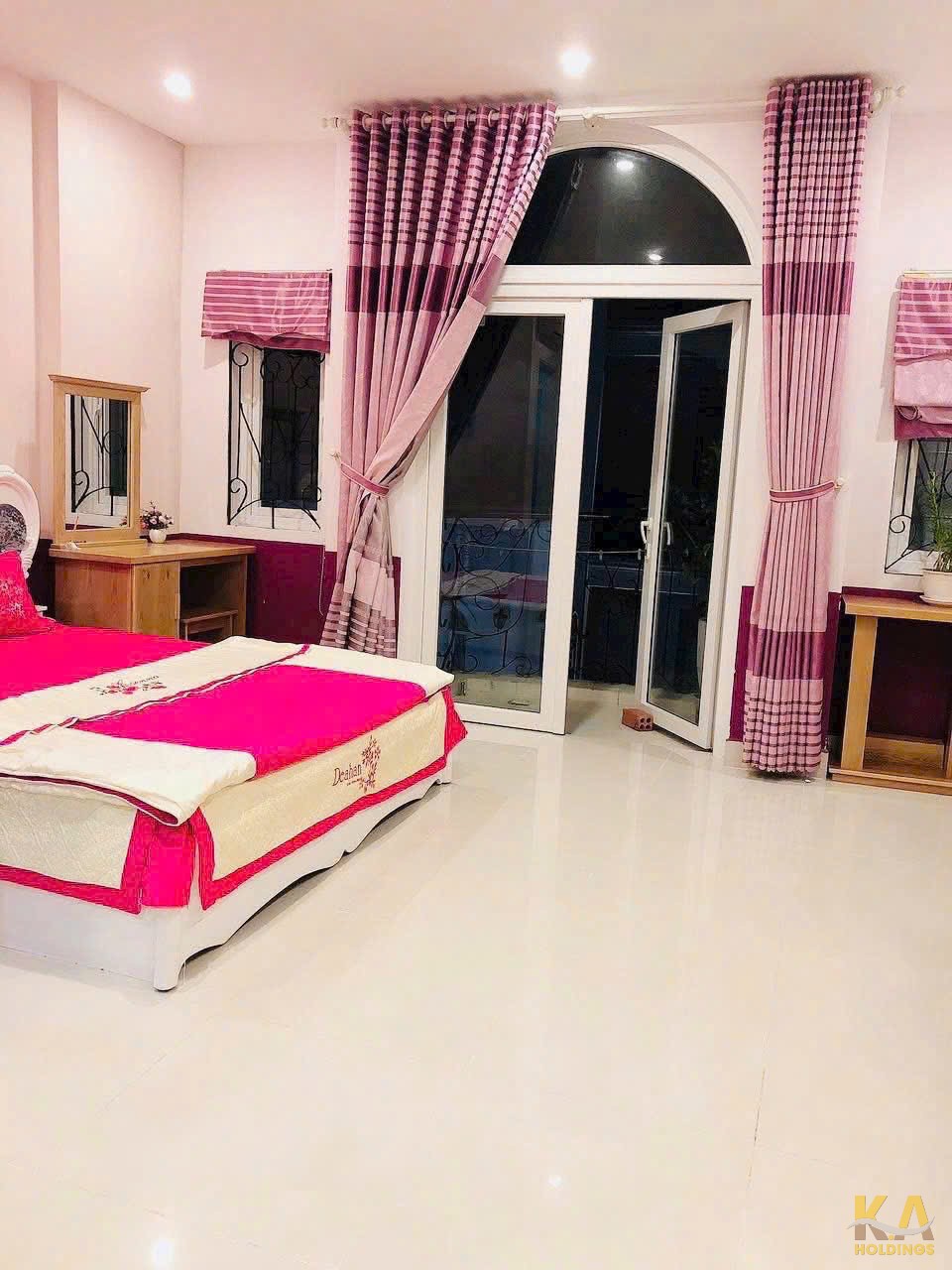 BÁN NHÀ 1 TRỆT 3 LẦU ĐƯỜNG HOÀNG TRỌNG MẬU, P.2 - 90M (5x 17,9) - ĐƯỜNG 11M - ĐÔNG NAM - GIÁ 14,2 TỶ (TL)