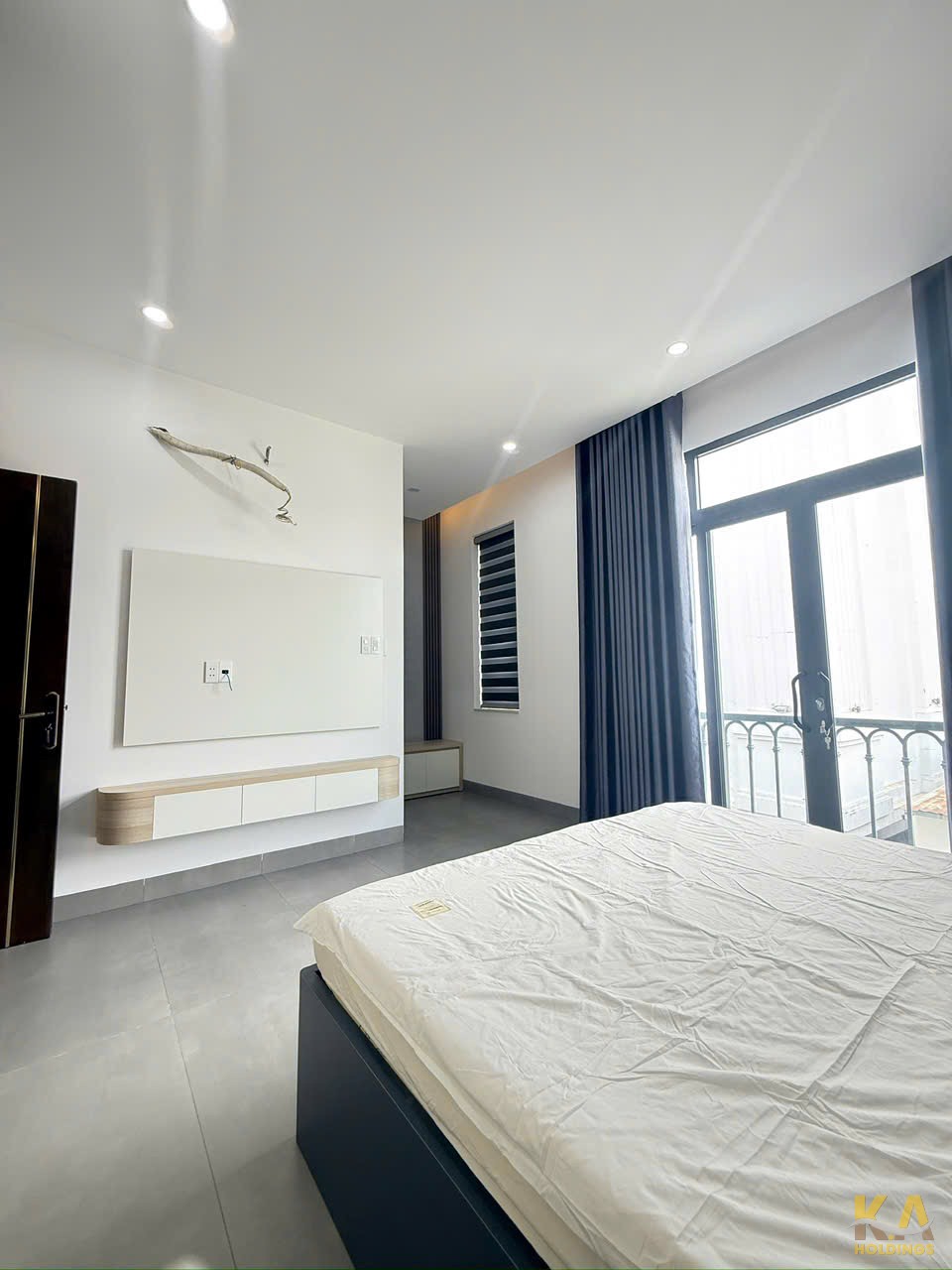 BÁN NHÀ MỚI 1 TRỆT 3 LẦU HOÀNG HOA THÁM - P. VŨNG TÀU - 68,9M (5,9x10,4) - ĐN - HOÀN CÔNG - THANG MÁY - GIÁ 11,99 TỶ (TL)