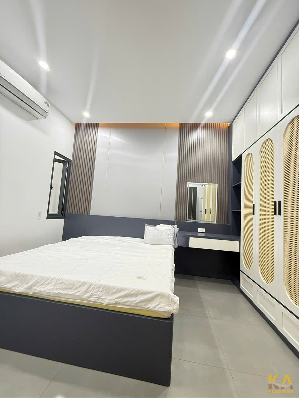 BÁN NHÀ MỚI 1 TRỆT 3 LẦU HOÀNG HOA THÁM - P. VŨNG TÀU - 68,9M (5,9x10,4) - ĐN - HOÀN CÔNG - THANG MÁY - GIÁ 11,99 TỶ (TL)