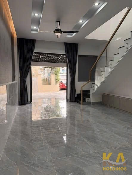 BÁN NHÀ MỚI 1 TRỆT 1 LẦU TRẦN BÌNH TRỌNG - P. VŨNG TÀU - HẺM OTO - SÂN ĐẬU XE HƠI - 100M - ĐÔNG NAM - GIÁ 7,5 TỶ (TL)