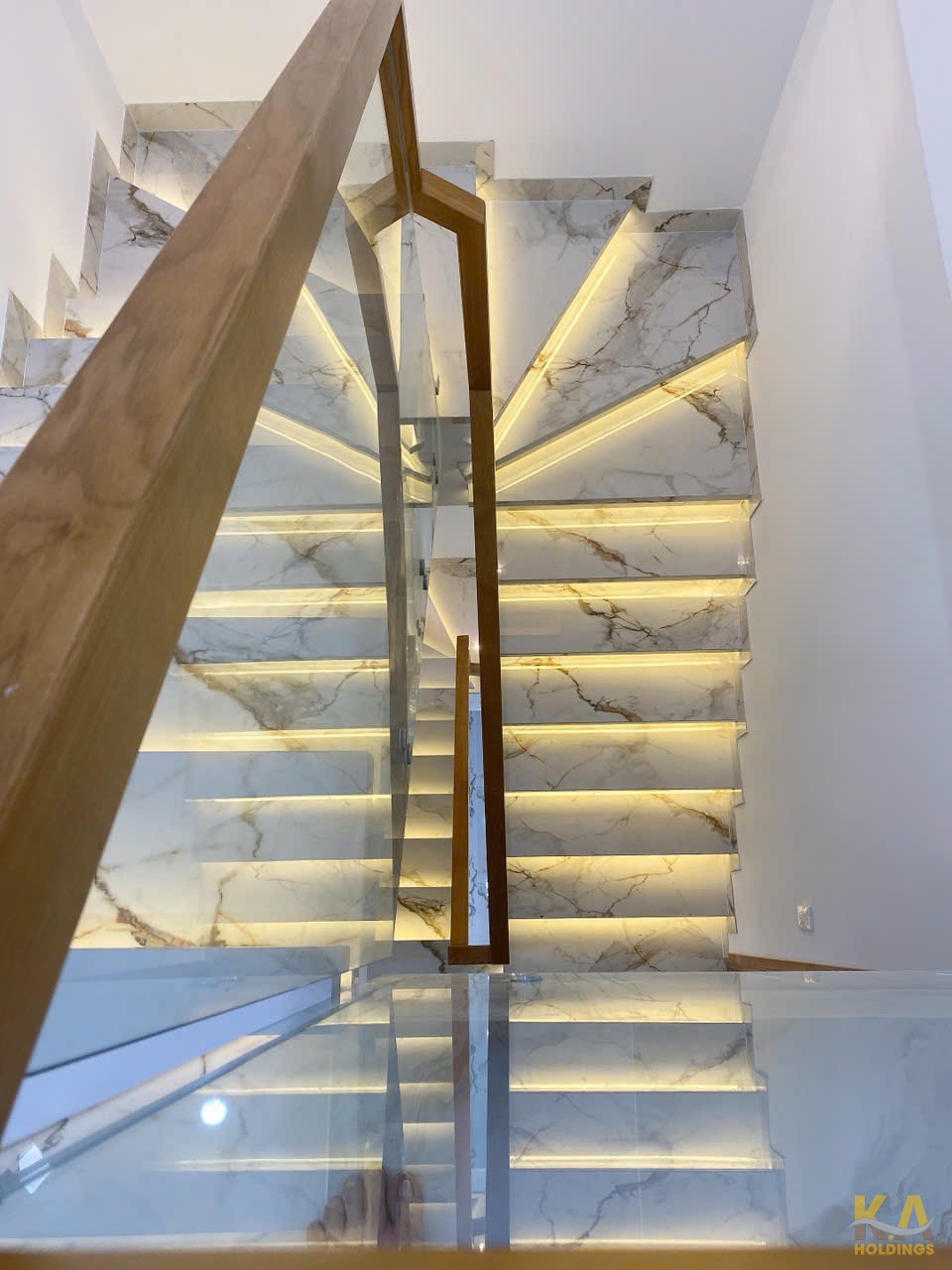 BÁN NHÀ MỚI 1 TRỆT 2 LẦU ĐƯỜNG BÌNH GIÃ - P.8 - CĂN GÓC 2 MT - 117.6M (4x22) - HOÀN CÔNG - ĐÔNG NAM - GIÁ 10.5 TỶ (TL)