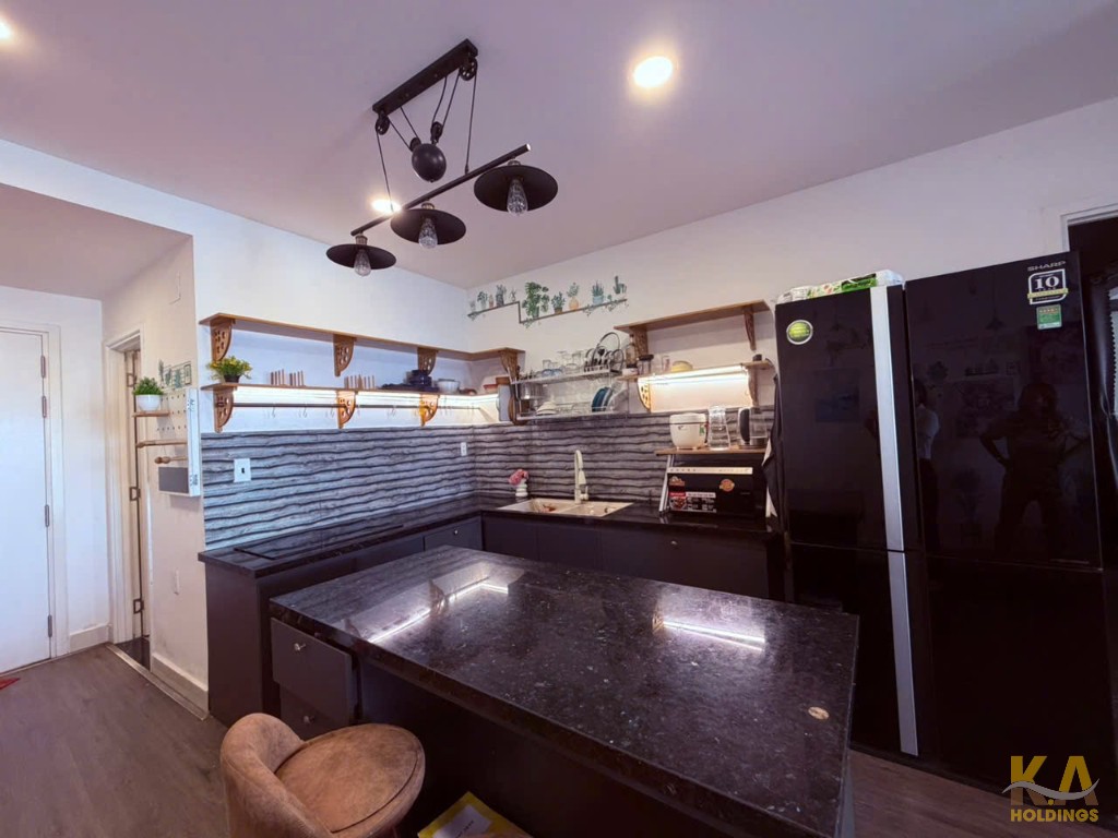 CHO THUÊ CĂN HỘ CHUNG CƯ GATEWAY B - TẦNG CAO - 2PN 2WC - HĐ DÀI HẠN - GIÁ 11 TRIỆU/THÁNG