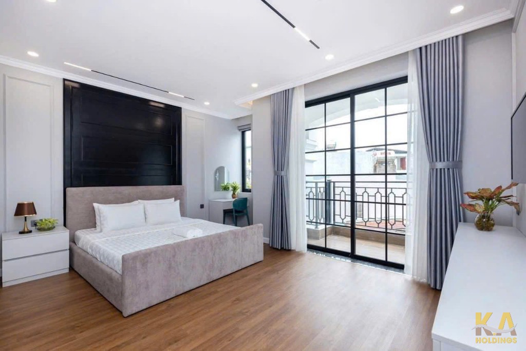 BÁN NHÀ MẶT TIỀN 1 TRỆT 2 LẦU HOÀNG VIỆT - 42M - THỔ CƯ 100% - ĐƯỜNG 15M - GIÁ 7,7 TỶ (TL)