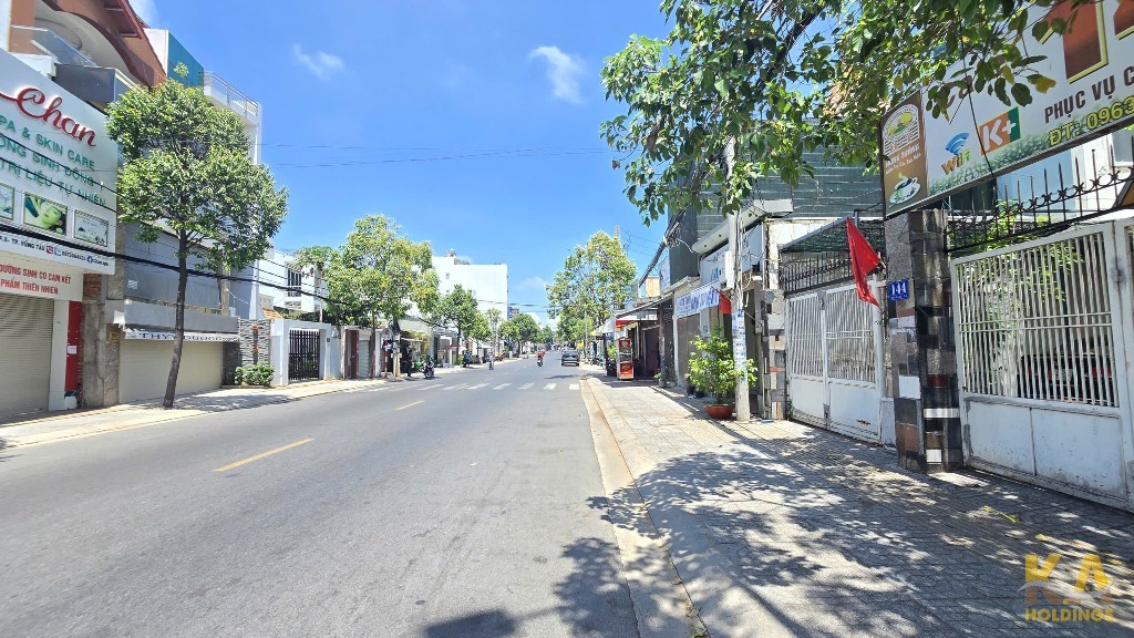 Bán Nhà Mặt Tiền Đường Bình Giã  - Phường 8 - Vũng Tàu - 359M2 ,,, KT(8x 49)M - TB- Giá  25  Tỷ