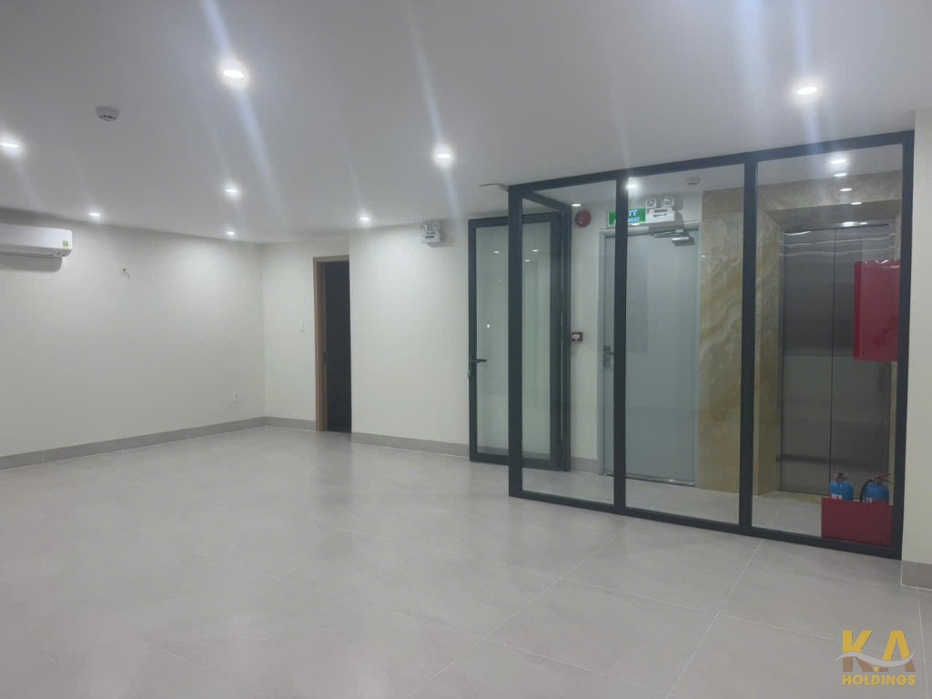 CHO THUÊ NHÀ 3 TẦNG (MỚI TINH) – MT NGUYỄN BỈNH KHIÊM, P. VŨNG TÀU - NGANG 8M - GIÁ 28 TRIỆU/THÁNG