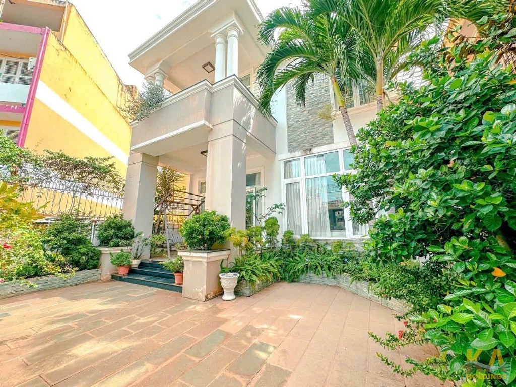 CHO THUÊ BIỆT THỰ TRẦN HUY LIỆU - 8X18M - 20 TRIỆU/THÁNG - NHÀ ĐÃ SƠN SỬA MỚI