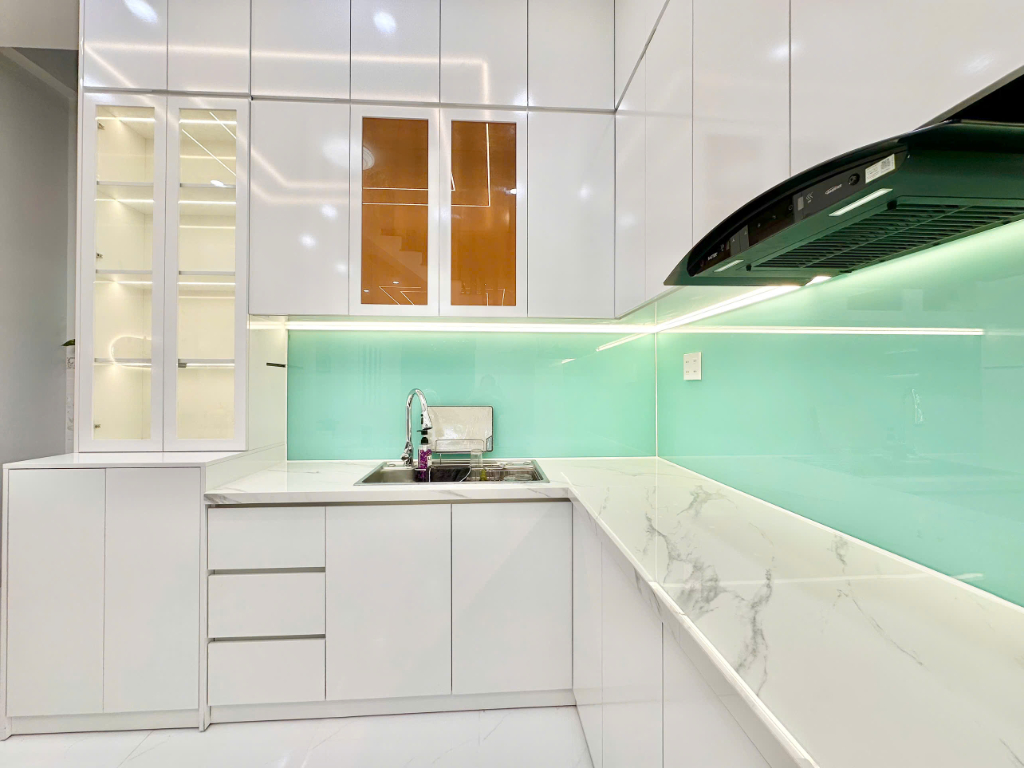 Bán Nhà 1 Trệt 2 Lầu Hoàng Hoa Thám - Phường Vũng Tàu - 52.4M2  KT(4.2 x 12.6)M - TB  - Giá  8.7 Tỷ