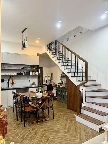 BÁN NHÀ 1 TRÊT 1 LẦU,  PHẠM THẾ HIỂN , P. VŨNG TÀU, TP. VŨNG TÀU - 62M²(4,5 x 12M) - TÂY - GIÁ 5.5 TỶ