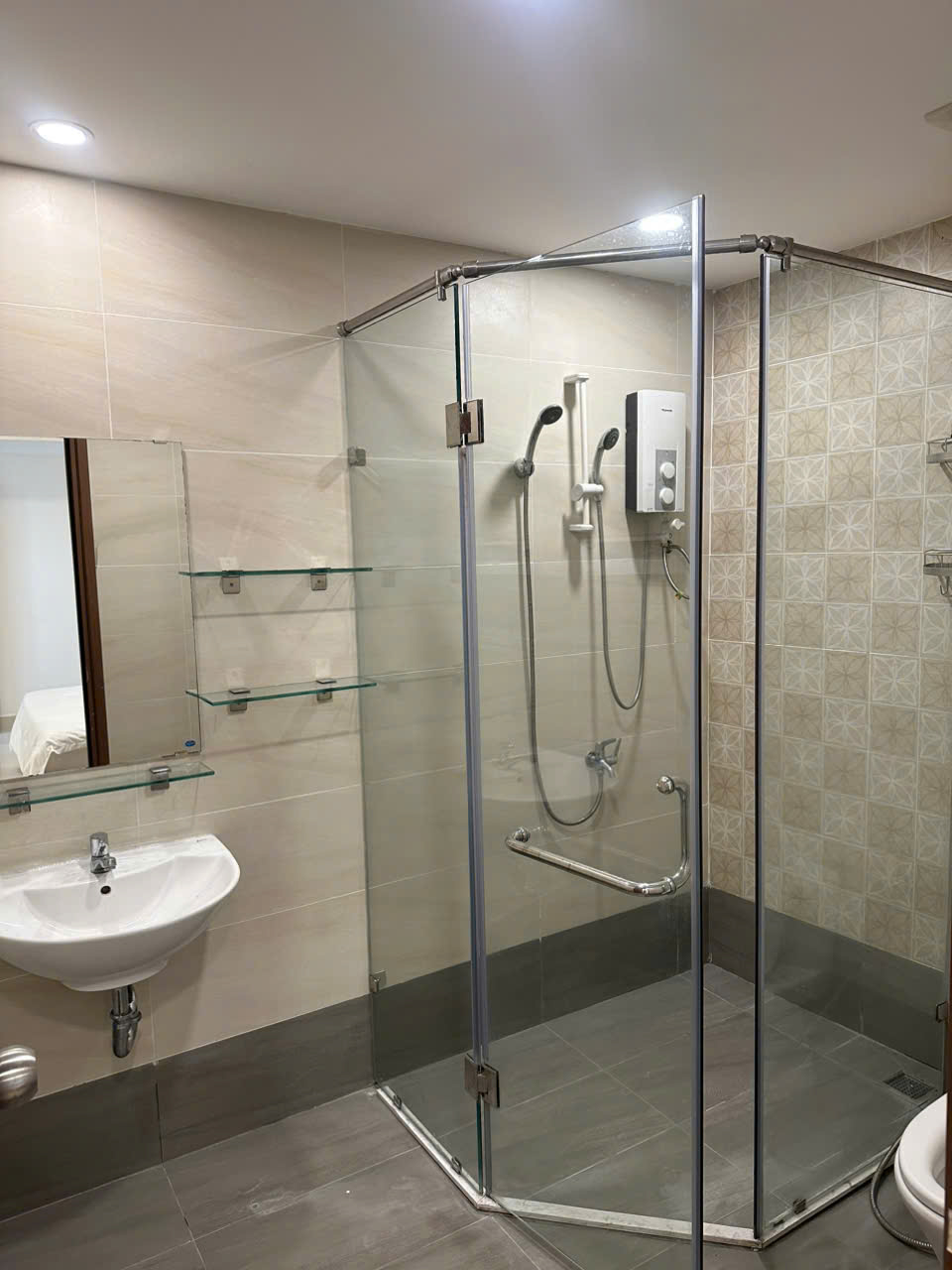 BÁN CĂN HỘ GATEWAY  VIEW 360 ĐỘ - 138M - 3PN (2WC) - NỘI THẤT ĐẸP ĐẦY ĐỦ- GIÁ 6.7 TỶ (TL)