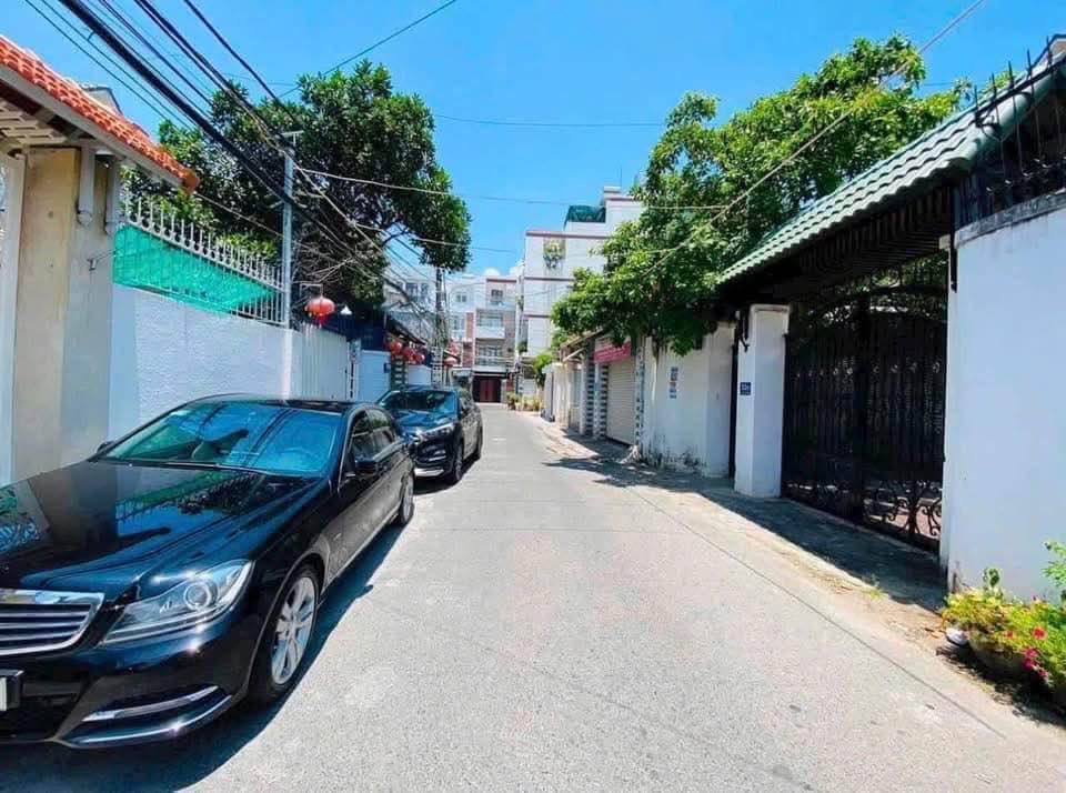 Bán nhà 1 trệt 1 lầu 1 tum 53 lê hồng phong, p7, tpvt_ 95m_ 5,5x17,5m_ đn_ giá 8,9 tỷ thương lượng
