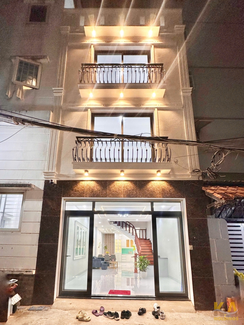 Bán Nhà 1 Trệt 2 Lầu Hoàng Hoa Thám - Phường Vũng Tàu - 52.4M2  KT(4.2 x 12.6)M - TB  - Giá  8.7 Tỷ