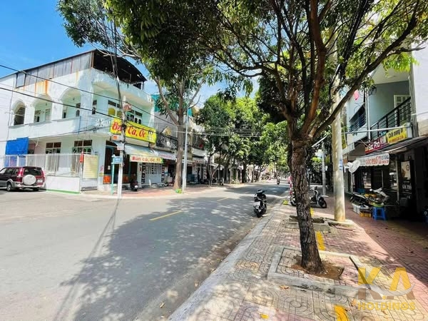 B.ÁN NHÀ ĐƯỜNG LÊ THÁNH TÔNG P. THẮNG NHẤT ,TPVT_ 80M2_ GIÁ 9.5 TỶ