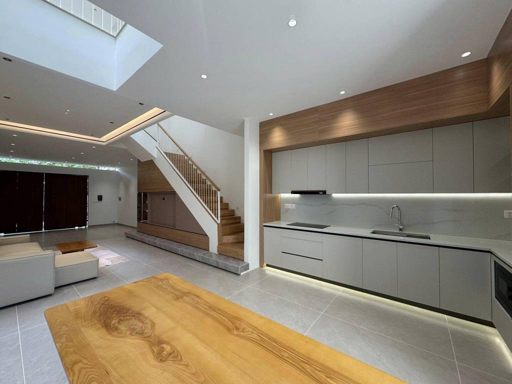 Bán Nhà 1 Trệt 2 Lầu Đường Nguyễn Thị Minh Khai, P. Tam Thắng, Vũng Tàu - 85M2  KT(5 x 17)M - TB- Giá: 12.5 Tỷ