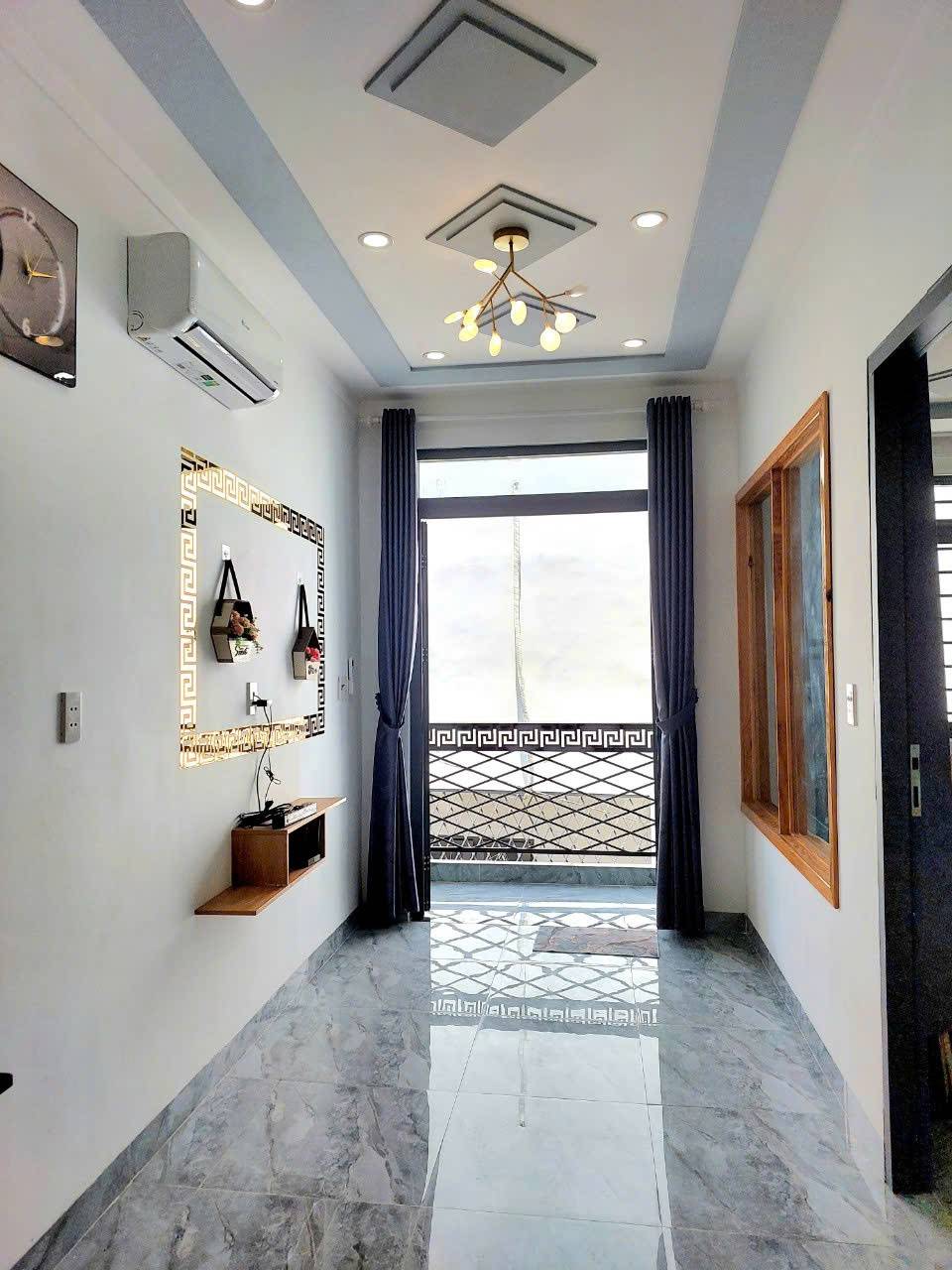 BÁN NHÀ 1 TRỆT 1 LẦU HẺM HOÀNG HOA THÁM – 82M – 5,5x15,5M – TB - GIÁ 5,7 TỶ