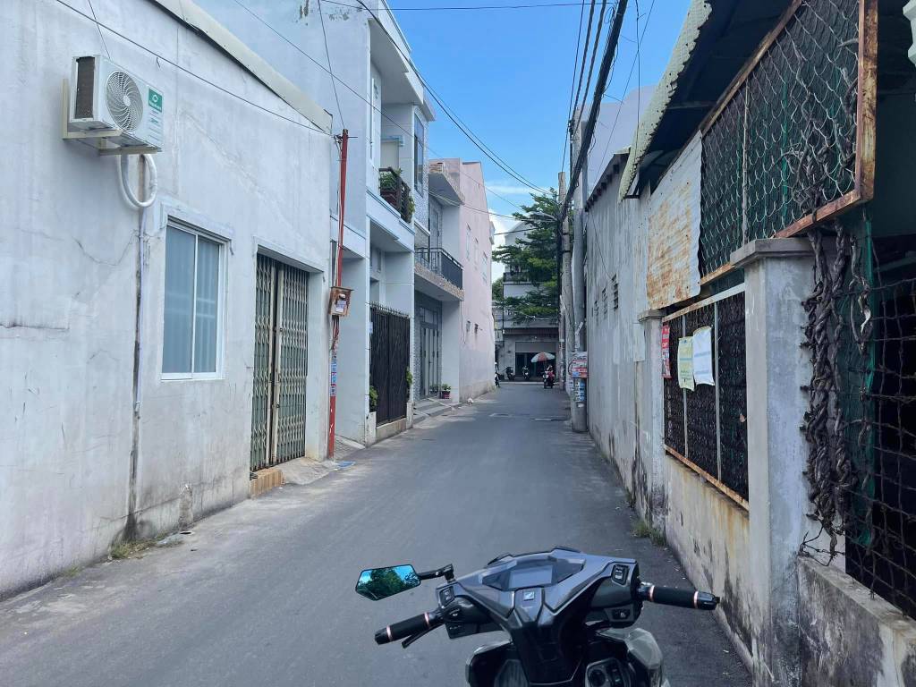 Bán gấp nhà đường nguyễn hữu cảnh, p. thắng nhất, tpvt - 93m - 5x19m - đb - giá 3,8 tỷ.