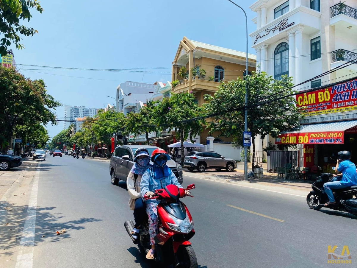 BÁN ĐẤT MẶT TIỀN NGUYỄN THIỆN THUẬT - TẶNG NHÀ C4 - 76M (4x19) - ĐƯỜNG 27M - GIÁ 6,8 TỶ