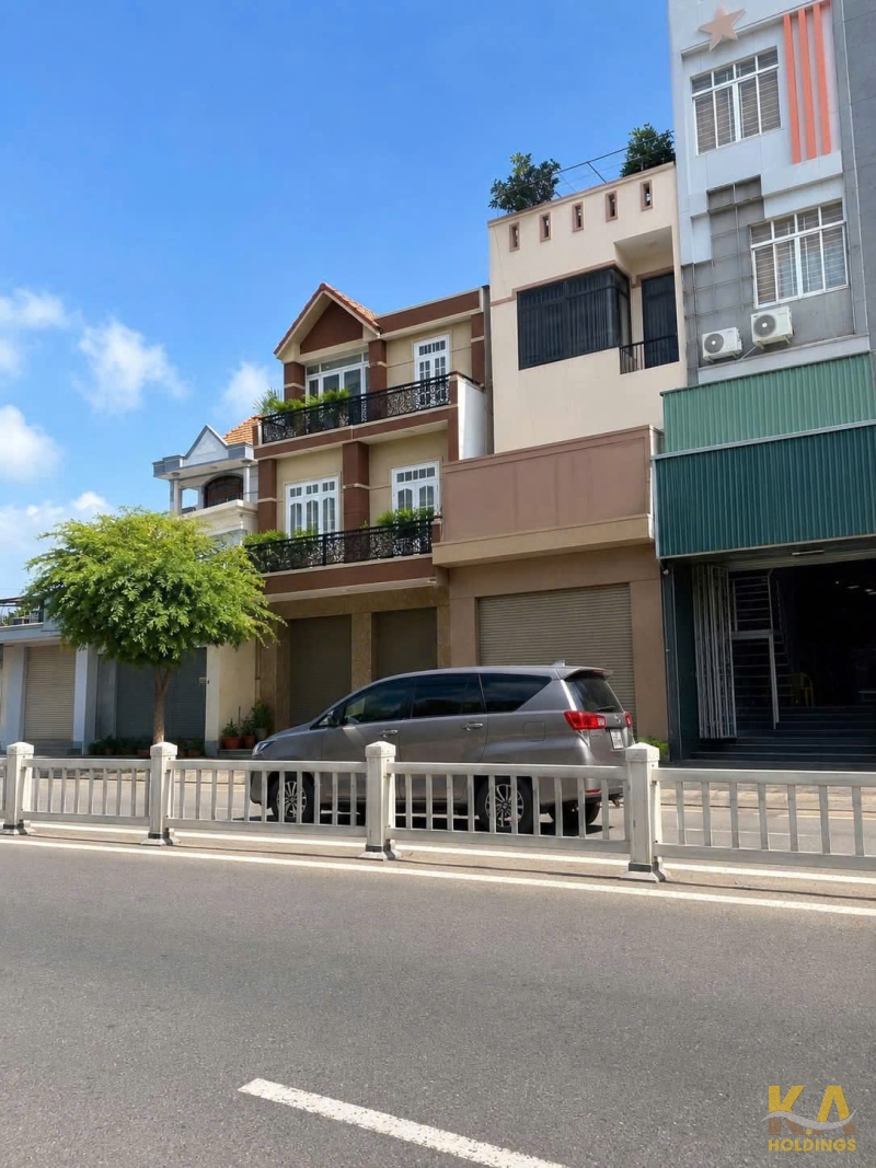 CHO THUÊ NHÀ ĐẸP 2 LẦU 1 TRỆT MT ĐƯỜNG 30/4 - P.11, DT (7,2mx30m) - GIÁ THUÊ  25 TR/THÁNG