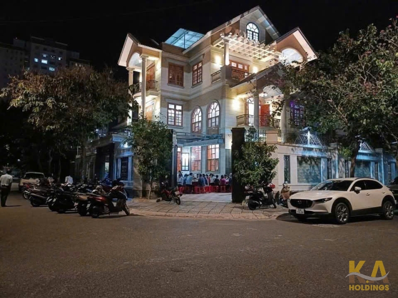 BÁN BIỆT THỰ CĂN GÓC 2 MẶT TIỀN - KĐT CHÍ LINH - VŨNG TÀU - 447M² (22,5×22,5M) - ĐB&ĐN - THANG MÁY - GIÁ 57,9 TỶ