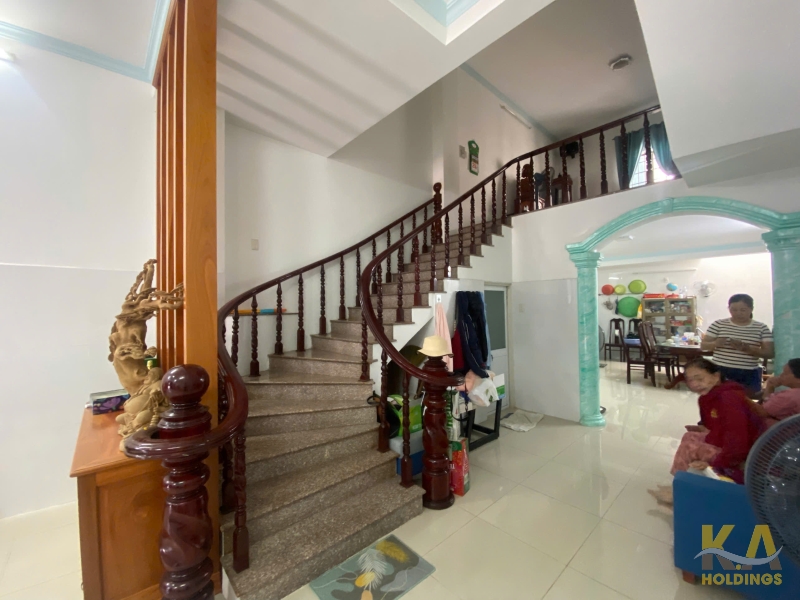Bán Nhà 1 Trệt 2 Lầu MT Thanh Tịnh, KĐT Chí Linh- P. Rạch Dừa -  Vũng Tàu - 72M2  KT(4.5 x 16)M - TB- Giá: 11 Tỷ