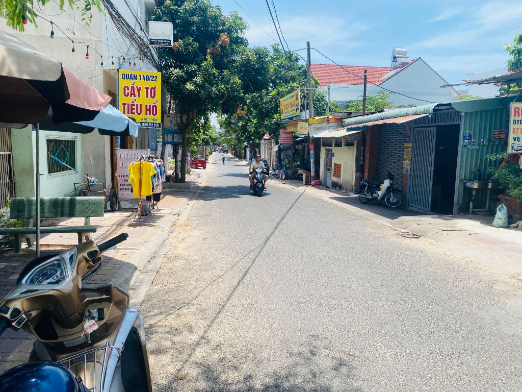 Bán đất Mặt hẻm 217 Nguyễn Hữu Cảnh , P. Thắng Nhất - DT: 100M2 (5x20)M - TB- Giá: 6 Tỷ