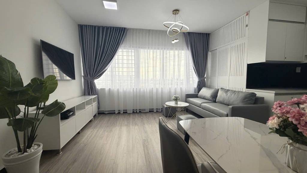 Bán Căn Hộ Phoenix 1 PN cực đẹp, KĐT Chí Linh (18 Tầng)- P. Tam Thắng - 51M2 - Giá 2.38 Tỷ