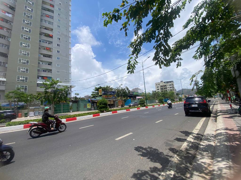 Bán đất MT Thống Nhất Mới- Phường 3 - Vũng Tàu. - DT: 98.6M2 (5x20)M - ĐN - Giá: 14 Tỷ