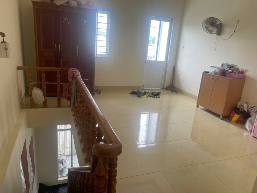 BÁN NHÀ 1 LẦU 1 TRỆT - MẶT TIỀN HẺM 945 ĐƯỜNG 30/4 - DT 68M2 HƯỚNG ĐB - GIÁ 3.1 TỶ
