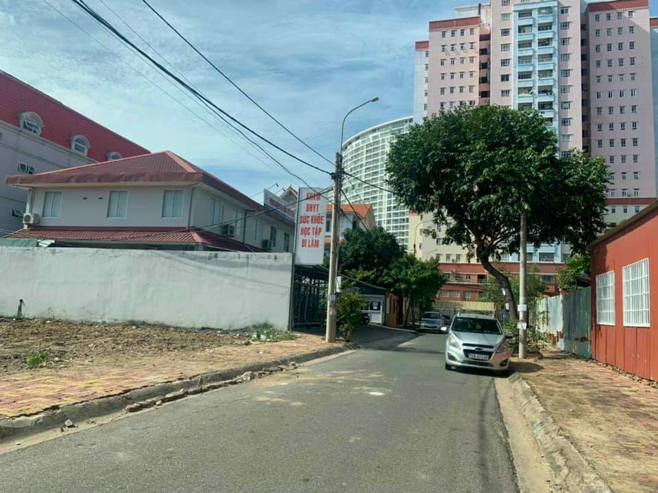 ĐẤT BIỆT THỰ KĐT CHÍ LINH P10 - VỊ TRÍ KINH DOANH - GẦN 9 CHUNG CƯ - 425M - 23X19M - TB - GIÁ 83 TRIỆU/M2