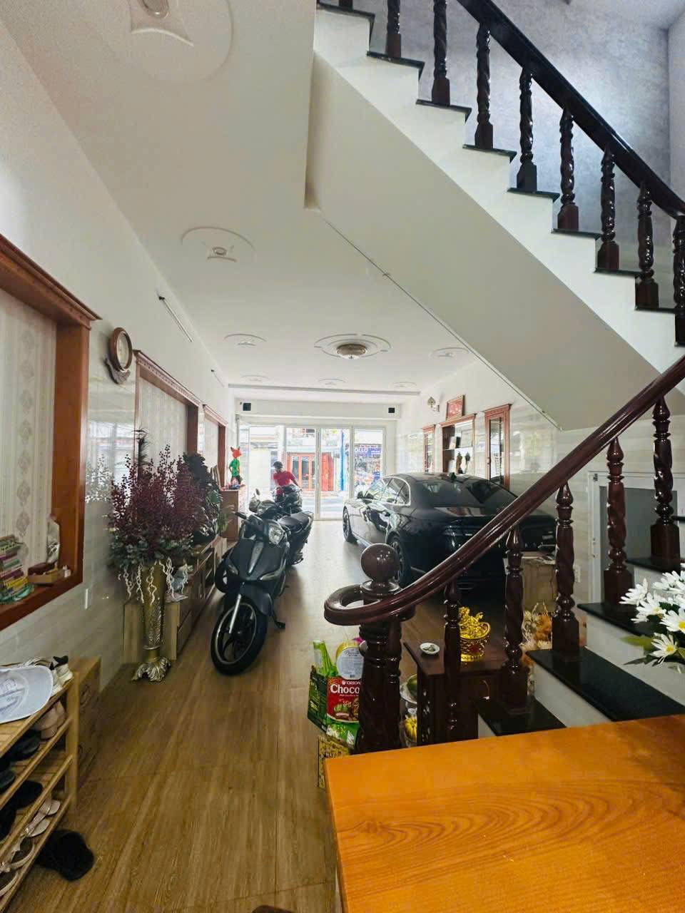 Bán Nhà 1 Trệt 3 Lầu Đường Hoàng Việt Thông Qua Khu Đại An, P. Vũng Tàu - 92M2  KT(5 x 19)M - ĐN- Giá: 12.5 Tỷ