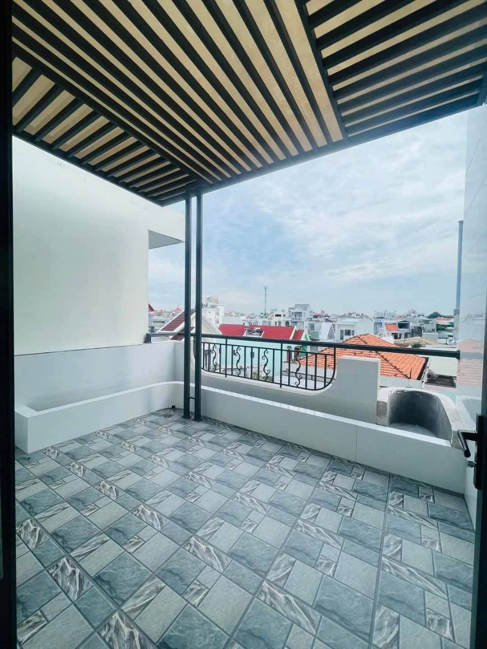 BÁN NHÀ 1 TRỆT 3 LẦU PHẠM HỒNG THÁI, F7, VT - 50M - 8,3x6M - ĐB - GIÁ 6,5 TỶ