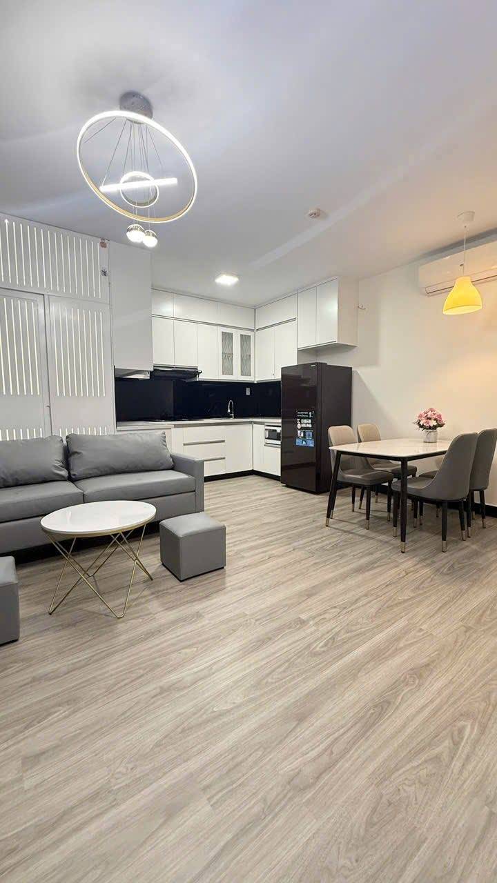 Bán Căn Hộ Phoenix 1 PN cực đẹp, KĐT Chí Linh (18 Tầng)- P. Tam Thắng - 51M2 - Giá 2.38 Tỷ