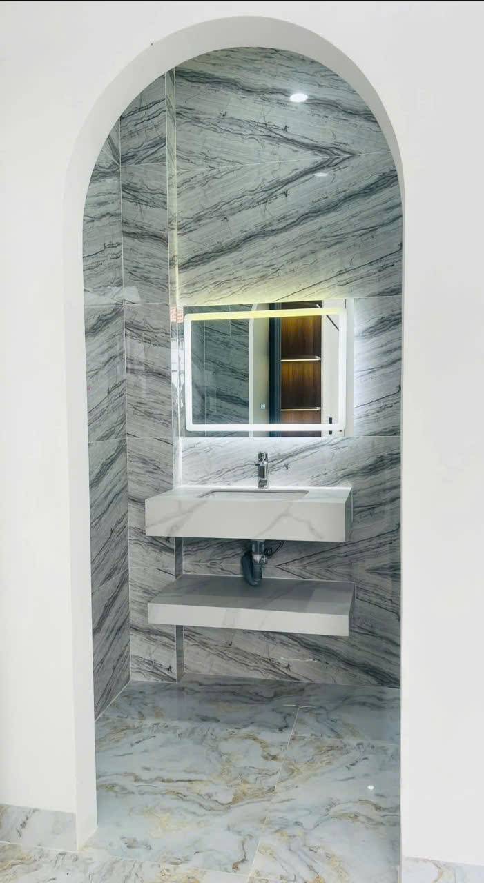 BÁN NHÀ 1 TRỆT 3 LẦU PHẠM HỒNG THÁI, F7, VT - 50M - 8,3x6M - ĐB - GIÁ 6,5 TỶ