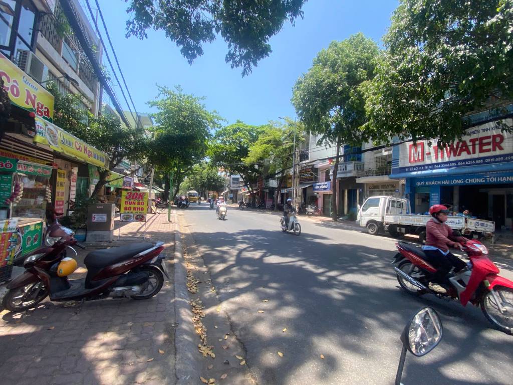 Bán Nhà 1 trệt 2 lầu - Phường 4 - 64M2 (4x16)M - Giá: 9.5 Tỷ (TL)