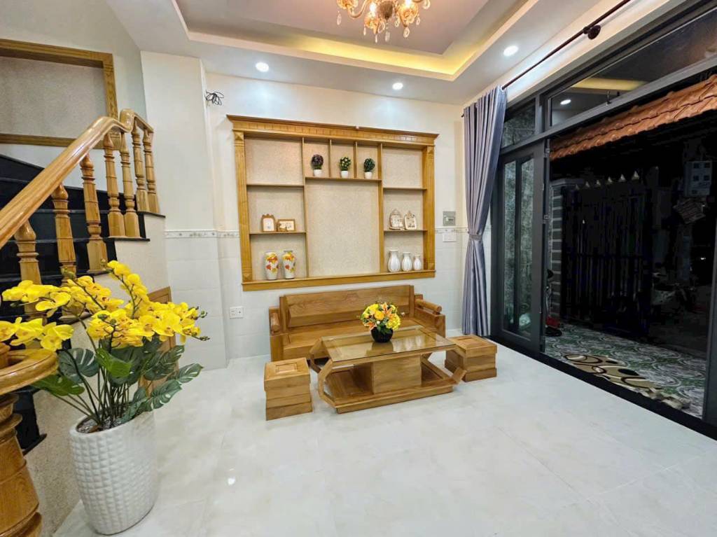 Bán Nhà 1 trệt 2 lầu - Phường 4 - 60M2 (7x8.5)M - Giá: 4.5 Tỷ (TL)