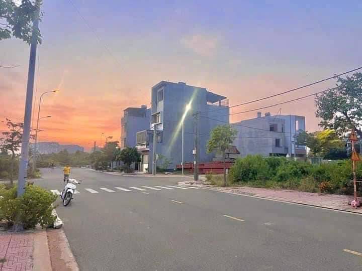 Bán Đất TĐC 1.65Ha , P. Rạch Dừa  - Vũng Tàu - 77.2M2  KT(5.33 x 16)M - ĐN&TN - Giá: 7.8 Tỷ