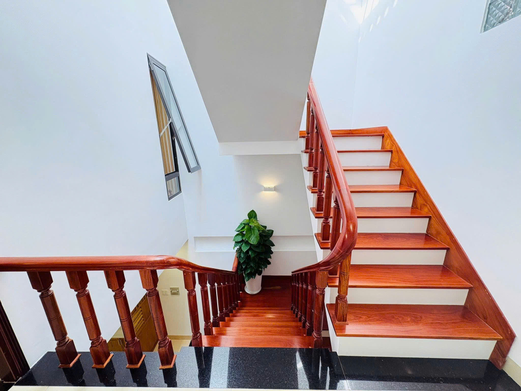 BÁN NHÀ 1 TRỆT 3 LẦU ĐƯỜNG BÌNH GIÃ, P8 - 75M (5 x 15)M - ĐÔNG NAM - ĐƯỜNG 6M - GIÁ 9.3 TỶ (TL)