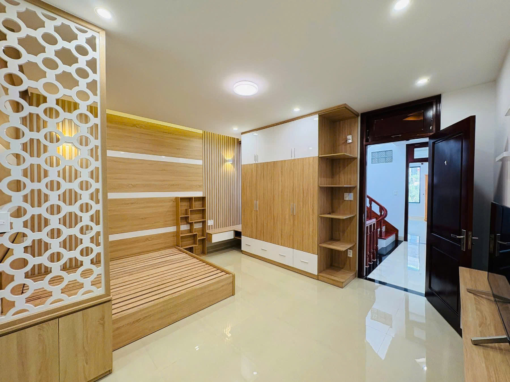 BÁN NHÀ 1 TRỆT 3 LẦU ĐƯỜNG BÌNH GIÃ, P8 - 75M (5 x 15)M - ĐÔNG NAM - ĐƯỜNG 6M - GIÁ 9.3 TỶ (TL)