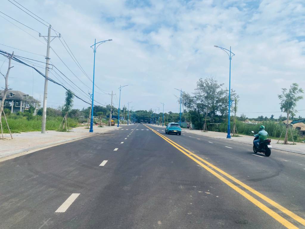 BÁN ĐẤT MẶT TIỀN ĐƯỜNG HÀ HUY TẬP (KDL LONG CUNG), PHƯỜNG 10, TPVT_ 1700M_ 24X72M - GIÁ 35 TRIỆU/M2
