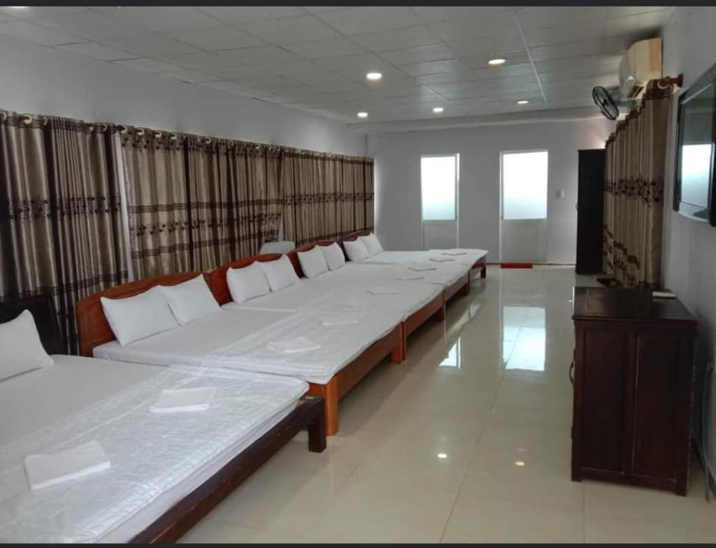 BÁN KHÁCH SẠN ĐƯỜNG LA VĂN CẦU KHU BÃI SAU, P. THẮNG TAM, TPVT- 105M - 5x21M - GIÁ 26 TỶ
