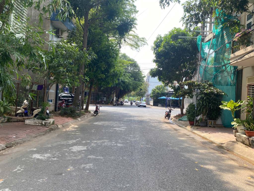 ĐẤT ĐẸP KĐT CHÍ LINH - 97M - 5,4x18M - FULL THỔ CƯ - ĐB - GIÁ 8,5 TỶ